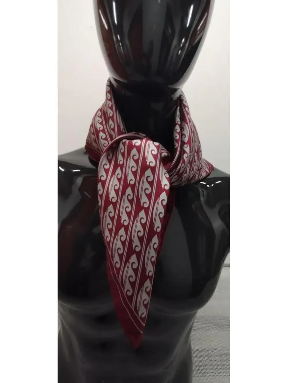 1970s Burgundy Gray ALL SILK SCARF Waves Pattern Japanese Asian Neck Mens Scarf